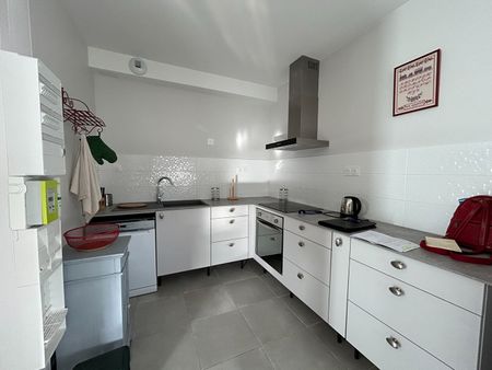 Location Appartement 2 pièces 57m² - Photo 4