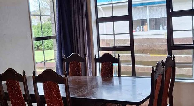 Easy Living - Photo 1