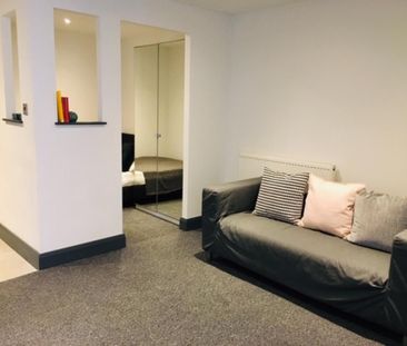 1 bedroom flat to rent - Photo 1