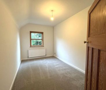 4 bedroom detached house to rent - Photo 6