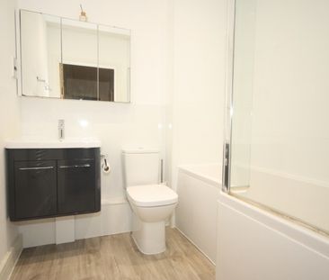 Heathside Road, Woking - Photo 3