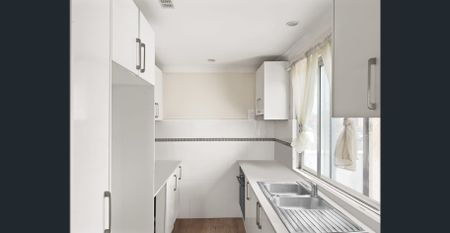 Apartment-Style Home with Private Yard Space & Air Conditioning - Photo 5