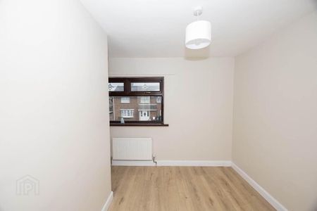 53 Deeny Drive, Lurgan, BT67 9EP - Photo 4
