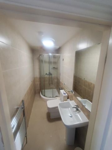 Studio to rent - Photo 4