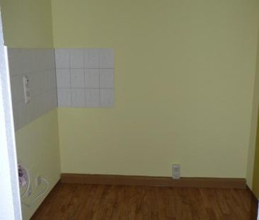 Großzügiges Wohnzimmer mit Balkon! - Photo 4