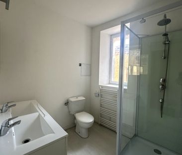 Location Appartement 4 pièces 81m² - Photo 6