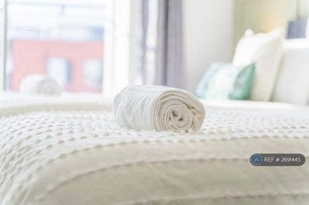 2 bedroom flat to rent - Photo 4