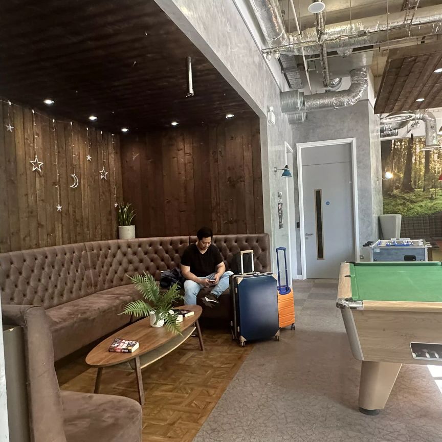 Platinum Studio - Photo 1