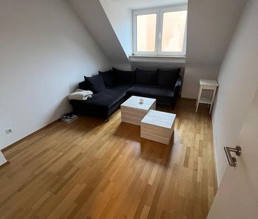 Familienfreundliches 3 Zimmer Wohnung 84 m2 mit Küche in Köln Mülhe... - Photo 2