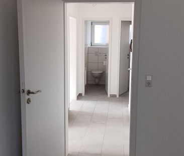 Sehr helle 4-Zimmerwohnung mit Balkon - Photo 5