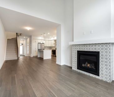 For Lease - 91 GARTERSNAKE Way, Blossom Park - Airport and Area, On... - Photo 4