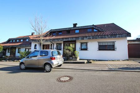 Glücksgriff! Attraktive 2,5-Zimmer-DG-Einliegerwohnung mit Loggia - IDEAL für Pendler - Foto 5