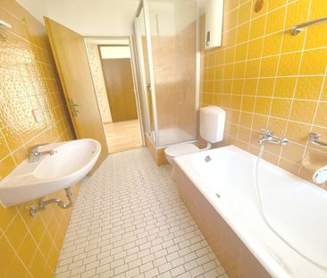 Großzügige 4-Zimmer-Dachgeschosswohnung mit Balkon, Tageslichtbad &... - Photo 1