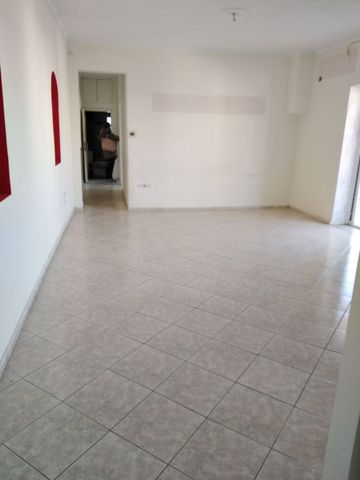 Διαμέρισμα για ενοικίαση Άγιος Κοσμάς (Εύοσμος) - Photo 2