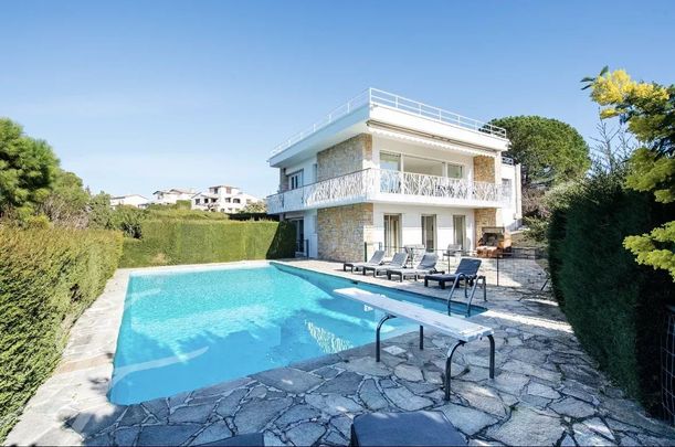 Maison à louer Cagnes Sur Mer, Cote d'Azur, France - Photo 1