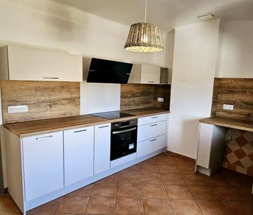 Location Appartement 2 pièces 65m² GONFARON 83590 - Photo 5