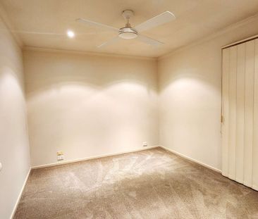 Cranbourne North - Photo 2