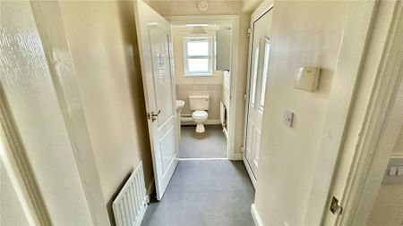 2 bedroom terraced house to rent - Photo 5