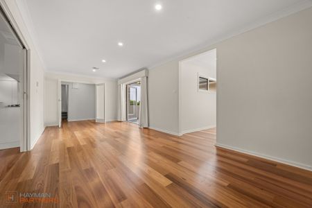 16 Beauchamp Street, Deakin ACT 2600 - House For Rent | Domain - Photo 2