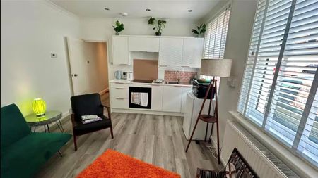 1 bedroom apartment to rent - Photo 2