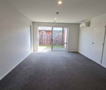 Sunny, Secure & Convenient in Antigua Street - Photo 1