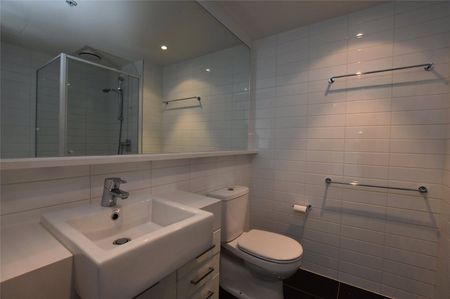 3902/241 City Road - Photo 4