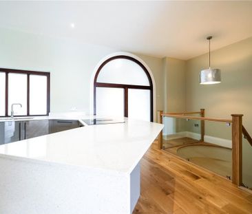 2 bedroom duplex to rent - Photo 3