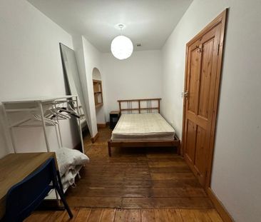 3 bedroom flat to rent - Photo 5