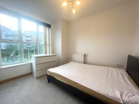 Spring Promenade, West Drayton, UB7 - Photo 3