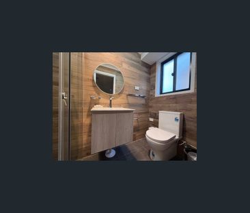 Fully Refurbished Home with "Solar System & Battery" – Rare Opportu... - Photo 5