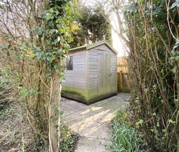 Carron Crescent, York - Photo 2
