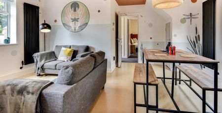 8 bedroom house to rent - Photo 2