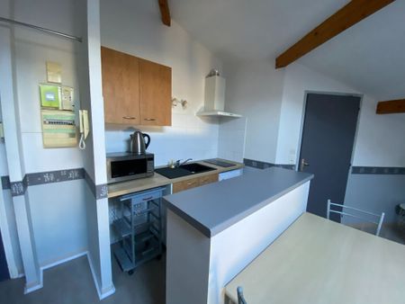 Location appartement 1 pièce, 27.92m², Castelnaudary - Photo 2