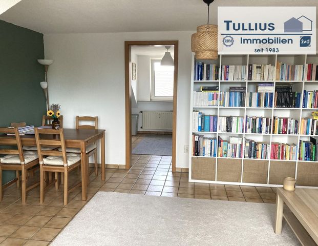 2-Zimmer Dachgeschoss-Wohnung mit Einbauküche in Essen-Fronhausen - Photo 1