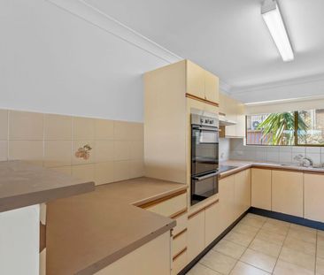 Neat And Tidy - Photo 6