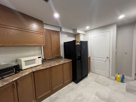 For Lease - 1588 Princelea Place Unit# Lower, Mississauga, Ontario - Photo 3