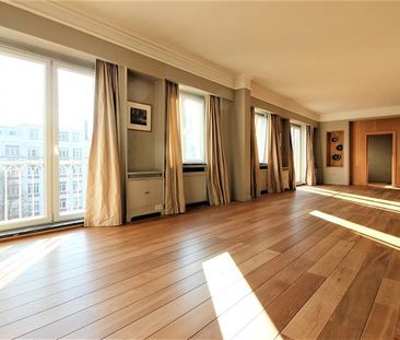 BROQUEVILLE: 3 BDR, Garage box included, PEB C, metro! - Photo 4