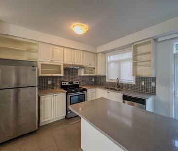 For Lease - 409 Ladycroft Terrace Unit# 27, Mississauga, Ontario - Photo 2