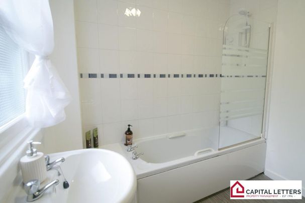 4 bedroom terraced house to rent - Photo 1