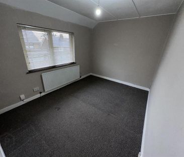 214 Joanmount Gardens, Belfast, BT14 6PA - Photo 4