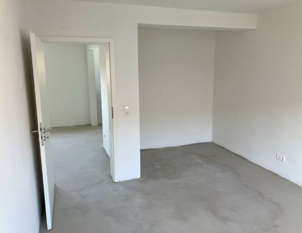 Memeler Straße 16, 47475 Kamp-Lintfort - Photo 1