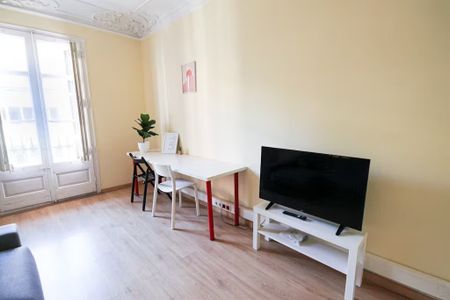 Carrer dAribau, Barcelona, Catalonia 08036 - Photo 3