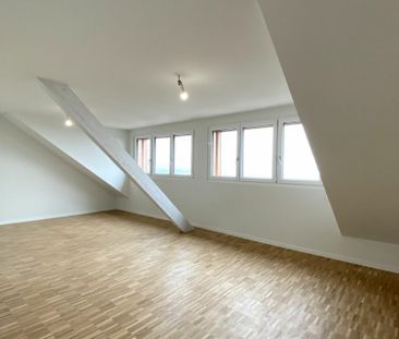 Large 4.5-room apartment - Photo 2