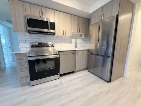 For Lease - 1010 Sandy Beach Road Unit# 1302, Pickering, Ontario - Photo 4