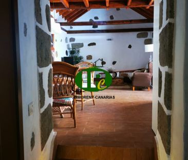 Pretty Canarian house on about 120 sqm living area on 2 levels with... - Photo 6