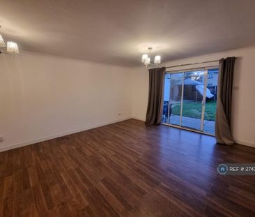 3 bedroom terraced house to rent - Photo 2