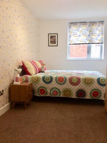 2 bedroom apartment to rent - Photo 3