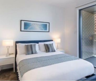 1 Bed Flat, Corson House, E14 - Photo 2