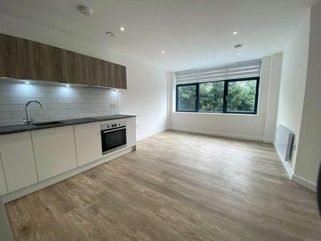 Viewpoint House, London Road, Staines-upon-thames, Surrey, TW18 - Photo 5