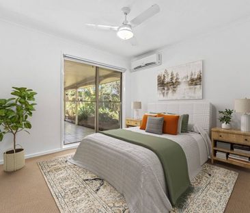 Private, Family-Friendly Home in Southport’s Best Location! - Photo 2